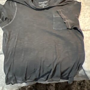 Gray short sleeve shirt